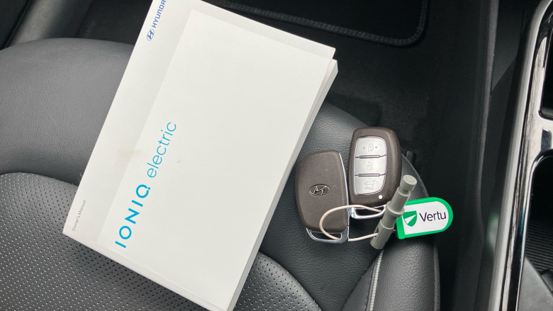 Hyundai IONIQ 100kW Premium SE 38kWh 5dr Auto Electric Hatchback